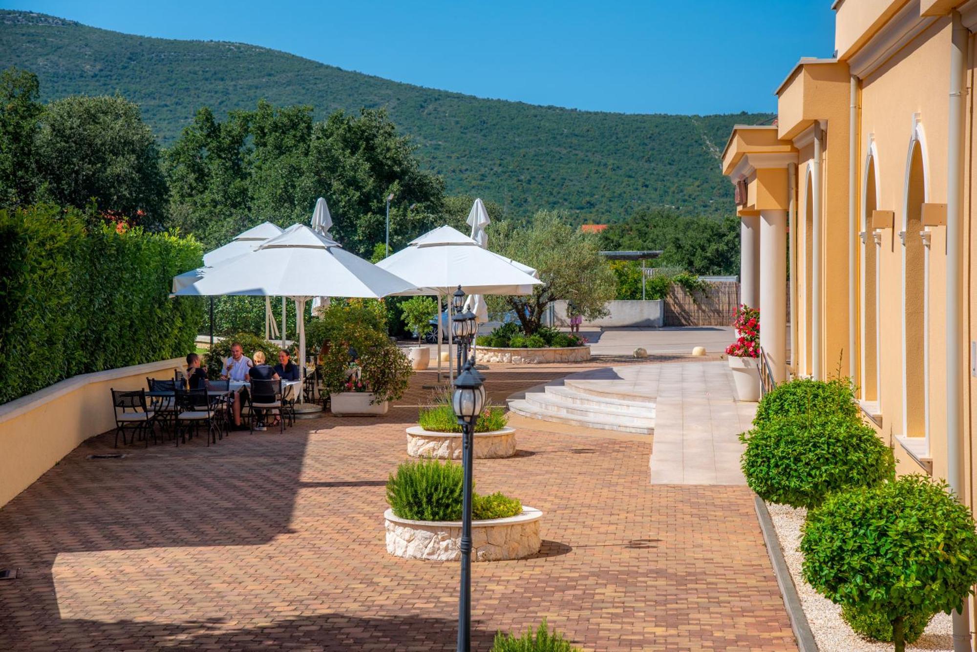 Guest Accommodation Atrium Gulin Lozovac Dış mekan fotoğraf