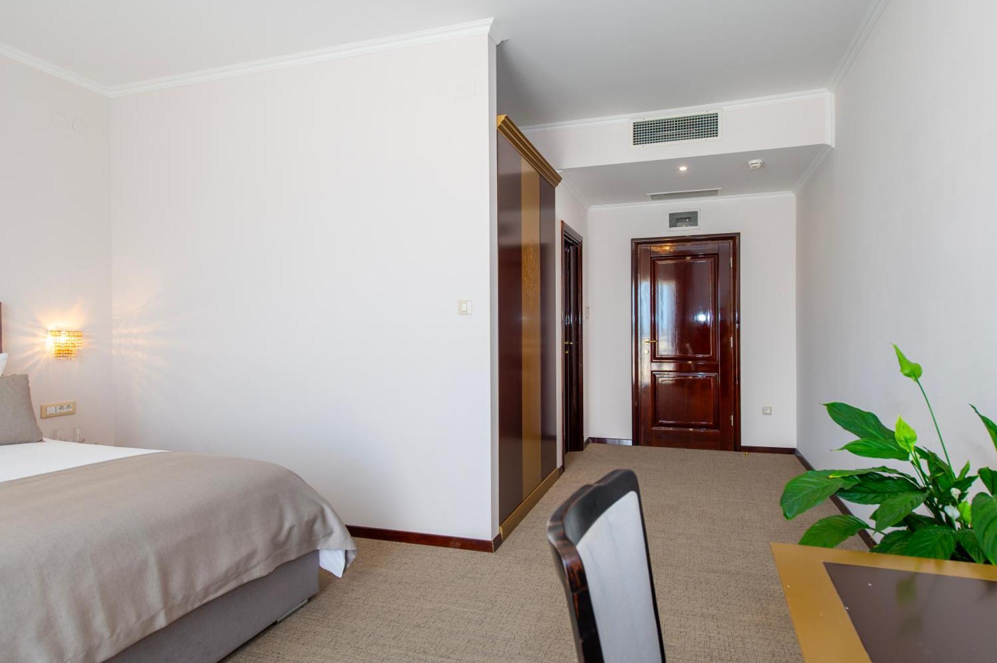 Guest Accommodation Atrium Gulin Lozovac Dış mekan fotoğraf